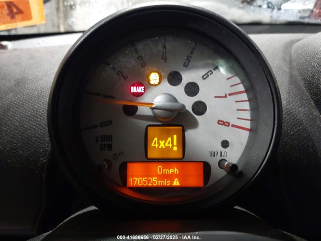 2011 MINI COOPER S COUNTRYMAN WMWZC5C56BWM10043 Photo 6