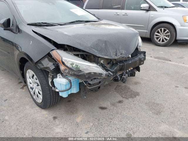 2T1BURHE2KC202655 Toyota COROLLA LE