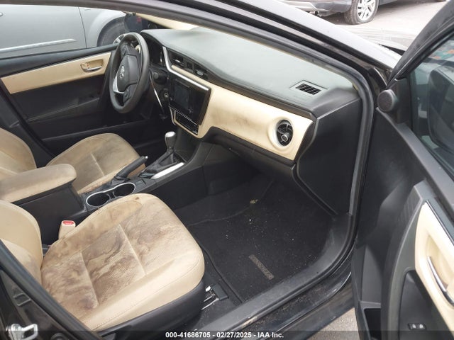 2T1BURHE2KC202655 Toyota COROLLA LE