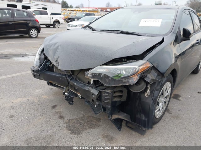 2T1BURHE2KC202655 Toyota COROLLA LE