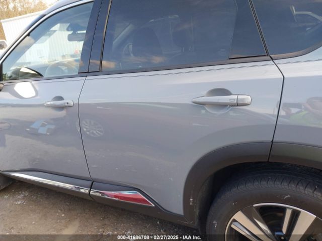 JN8AT3CA1MW028852 Nissan Rogue Sl Fwd
