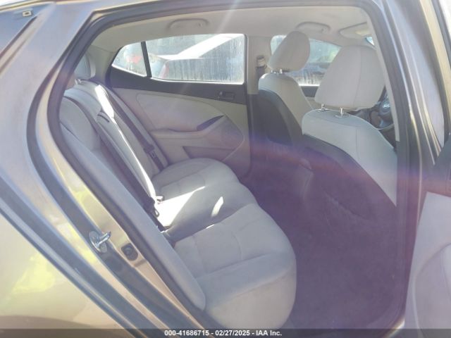 5XXGM4A79EG294025 KIA Optima Lx