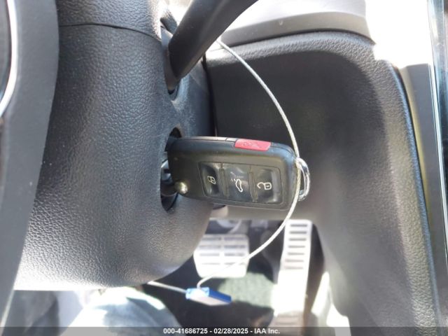1VWDT7A31HC082161 Volkswagen Passat 1.8t R-line