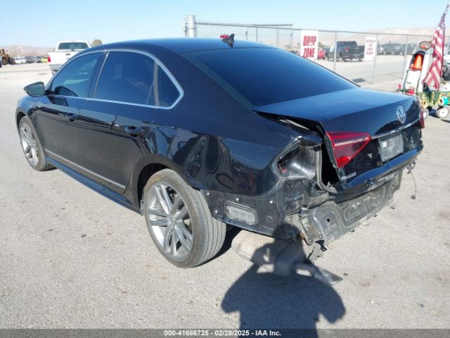 1VWDT7A31HC082161 Volkswagen Passat 1.8t R-line