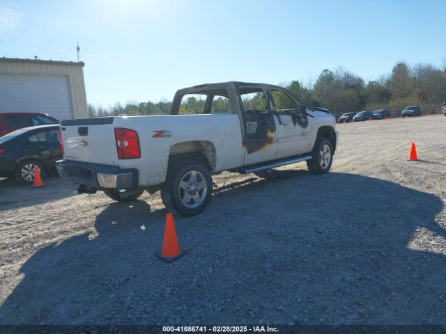 1GC1KXCG4EF107864 Chevrolet Silverado 2500hd Lt