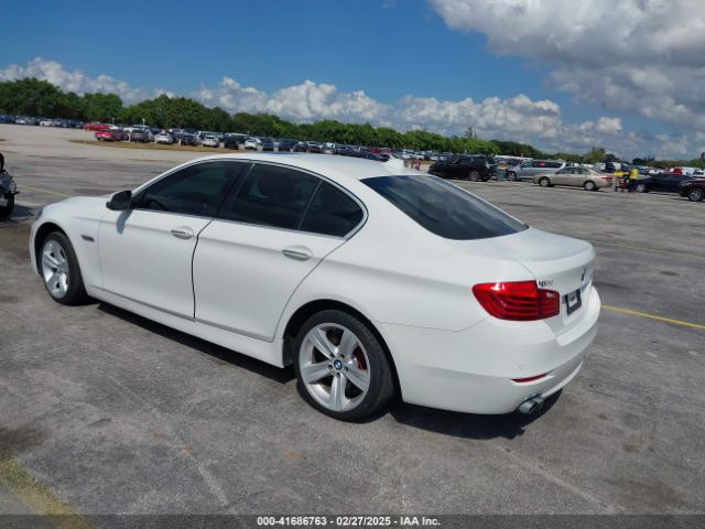 WBA5A5C50ED505119 BMW 5 Series 528i