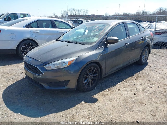 Ford FOCUS SE 2018 1FADP3F28JL238384 Image 2