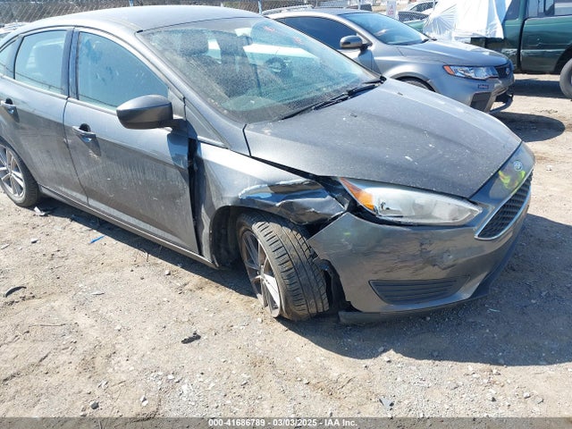 Ford FOCUS SE 2018 1FADP3F28JL238384 Image 6