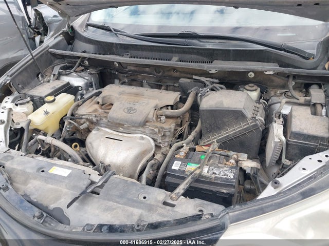 2T3ZFREV4GW306588 Toyota RAV4 LE