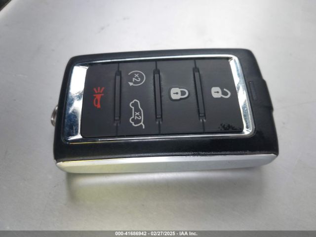 1C4RJGBG9PC610074 Jeep Grand Cherokee Limited 4x2