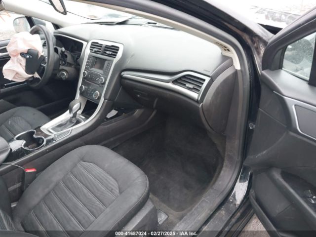 3FA6P0HD7GR401848 Ford FUSION SE