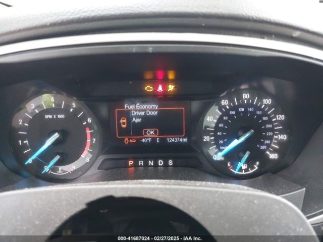 3FA6P0HD7GR401848 Ford FUSION SE