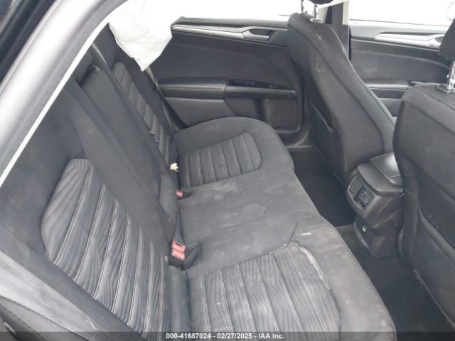 3FA6P0HD7GR401848 Ford FUSION SE