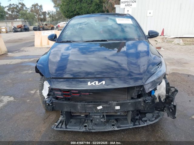 3KPF54ADXPE647995 KIA Forte Gt-line