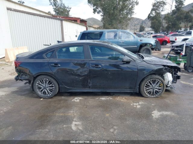 3KPF54ADXPE647995 KIA Forte Gt-line