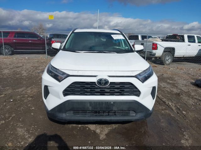 2T3P1RFV9RC447150 Toyota Rav4 Xle