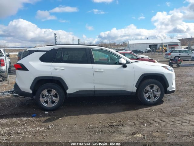 2T3P1RFV9RC447150 Toyota Rav4 Xle