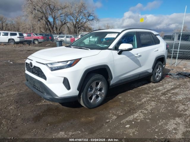 2T3P1RFV9RC447150 Toyota Rav4 Xle