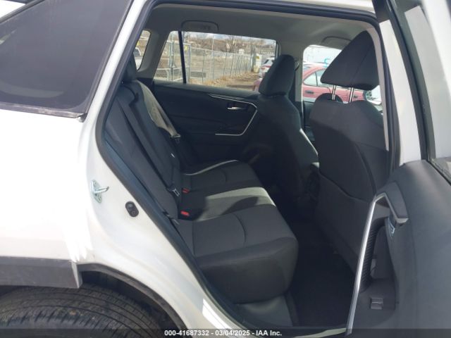 2T3P1RFV9RC447150 Toyota Rav4 Xle
