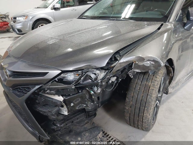 4T1T11AKXMU578066 Toyota CAMRY SE