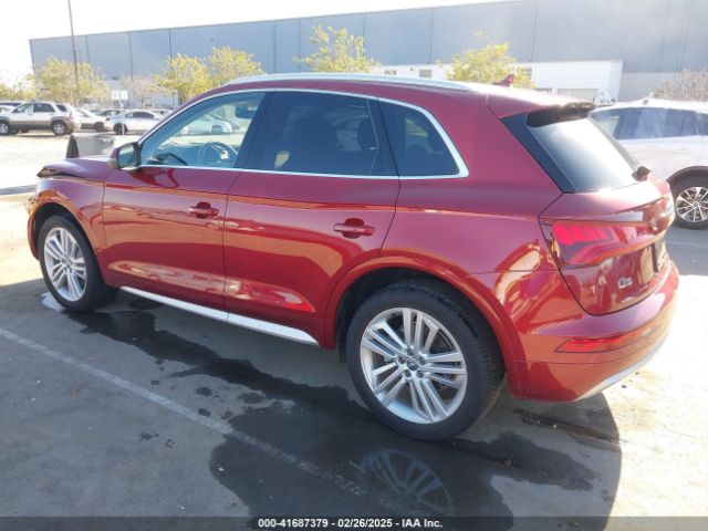 WA1CNBFY7J2133023 Audi Q5 2.0t Premium/2.0t Tech Premium