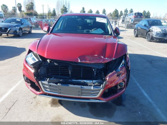 WA1CNBFY7J2133023 Audi Q5 2.0t Premium/2.0t Tech Premium