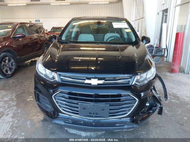 3GNCJKSB9KL294158 Chevrolet TRAX LS