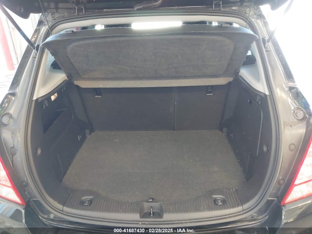 3GNCJKSB9KL294158 Chevrolet TRAX LS