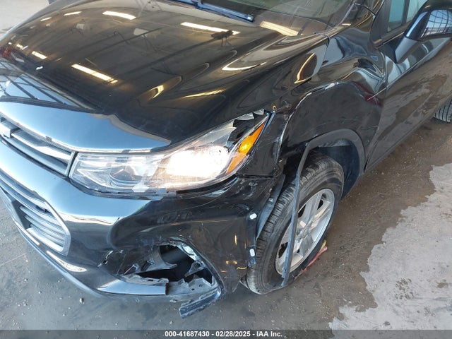 3GNCJKSB9KL294158 Chevrolet TRAX LS