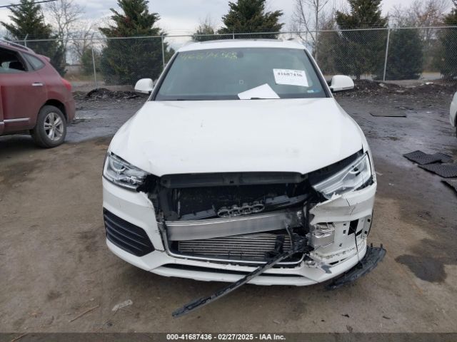 WA1ECCFS1JR015959 Audi Q3 2.0t Premium/2.0t Sport Premium