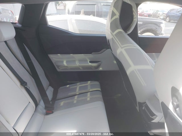 Fisker Ocean One 2023 VCF1ZBU2XPG002339 Image 8