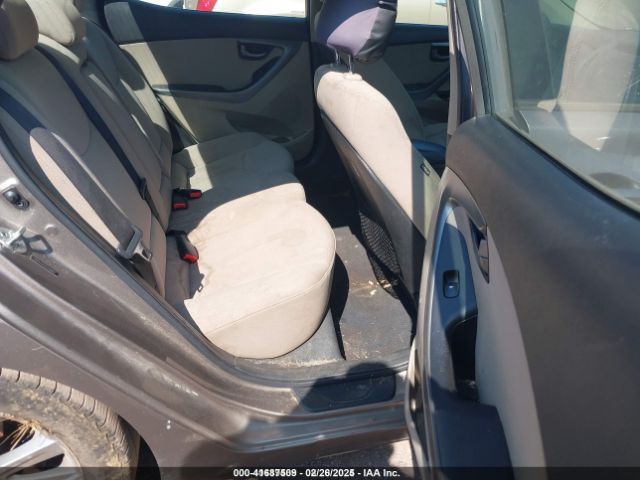 5NPDH4AE9FH590805 Hyundai ELANTRA SE