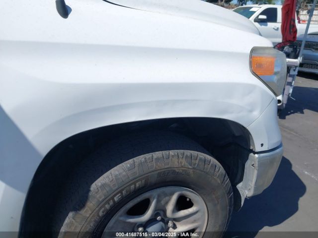 5TFDY5F14FX452864 Toyota Tundra Sr5 5.7l V8