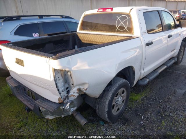 5TFDY5F14FX452864 Toyota Tundra Sr5 5.7l V8