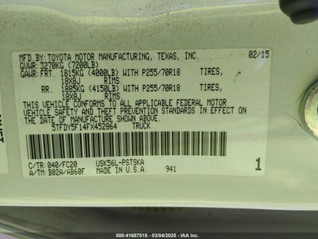 5TFDY5F14FX452864 Toyota Tundra Sr5 5.7l V8
