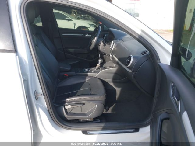WAUAUGFF7J1069760 Audi A3 2.0t Premium/2.0t Tech Premium