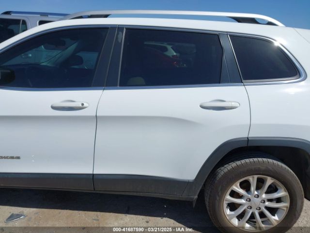 1C4PJLCB3KD206256 Jeep Cherokee Latitude Fwd