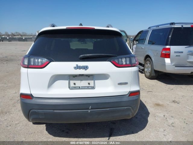 1C4PJLCB3KD206256 Jeep Cherokee Latitude Fwd
