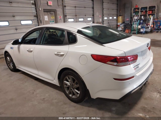 5XXGT4L39KG325749 KIA Optima Lx