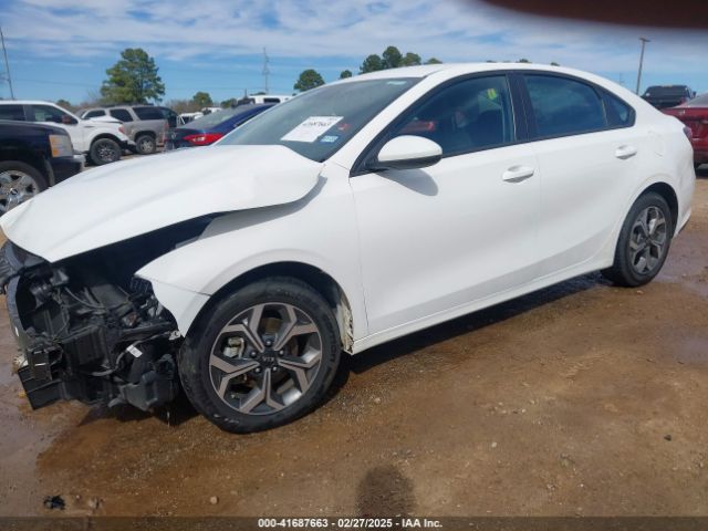 3KPF24AD8ME309676 KIA Forte Lxs