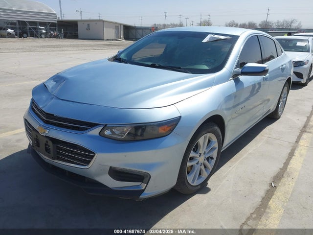 1G1ZD5ST3JF187113 Chevrolet MALIBU LT