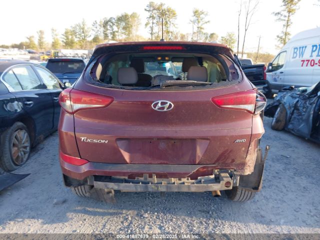 KM8J3CA4XHU500746 Hyundai TUCSON SE
