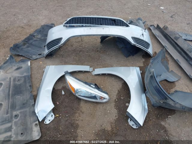 1FADP3F2XJL246535 Ford FOCUS SE