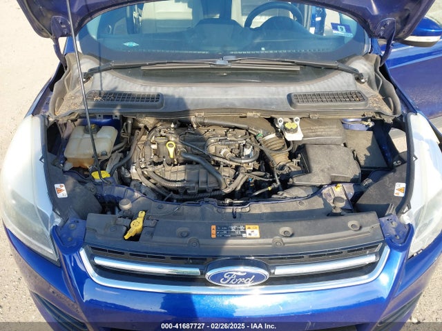 1FMCU9JX2FUA35895 Ford Escape Titanium