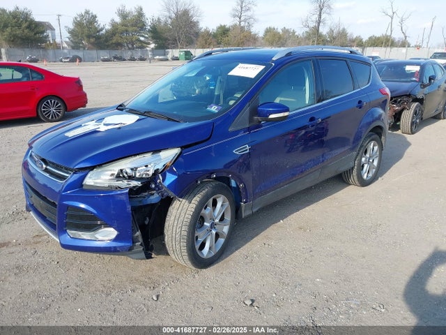 1FMCU9JX2FUA35895 Ford Escape Titanium