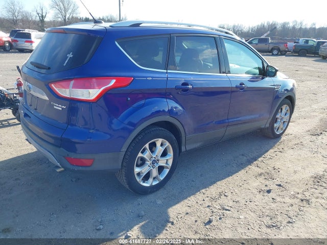 1FMCU9JX2FUA35895 Ford Escape Titanium