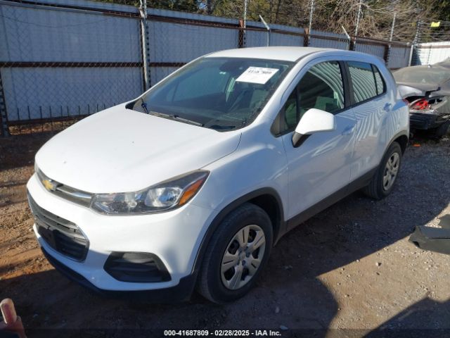 3GNCJKSB4HL279527 Chevrolet TRAX LS