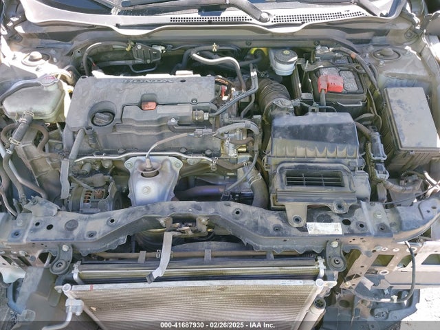 Honda Civic Lx 2018 2HGFC2F53JH517386 Image 10