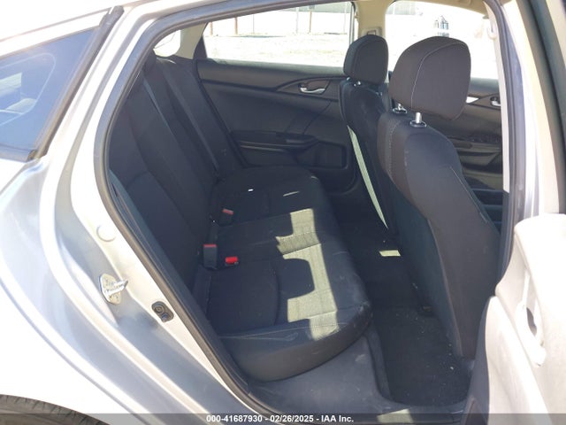 Honda Civic Lx 2018 2HGFC2F53JH517386 Image 8