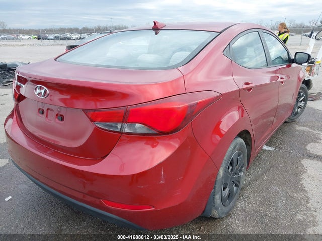 5NPDH4AE8GH760525 Hyundai ELANTRA SE